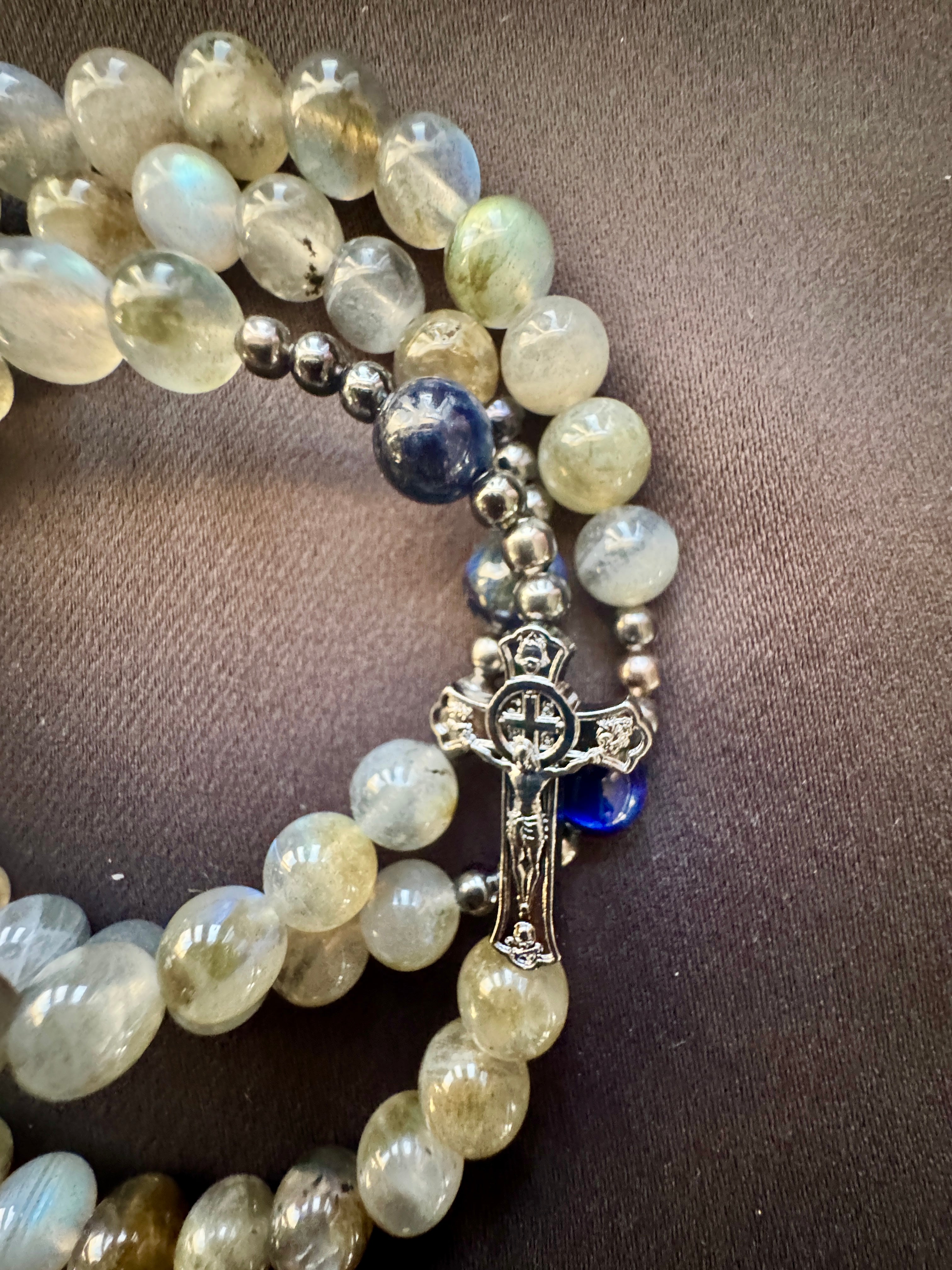 St. Louis-Marie de Montfort | Triple Wrap