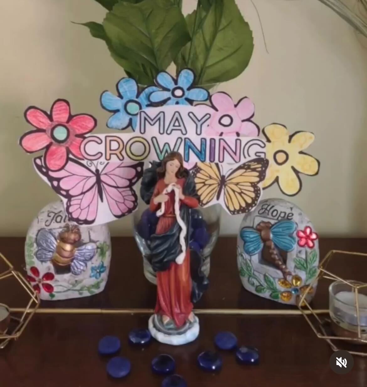 May Crowning Coloring Pages | Download
