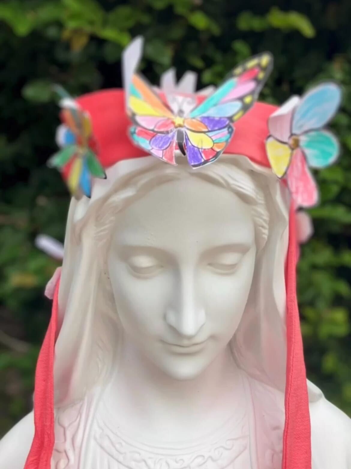 May Crowning Coloring Pages | Download