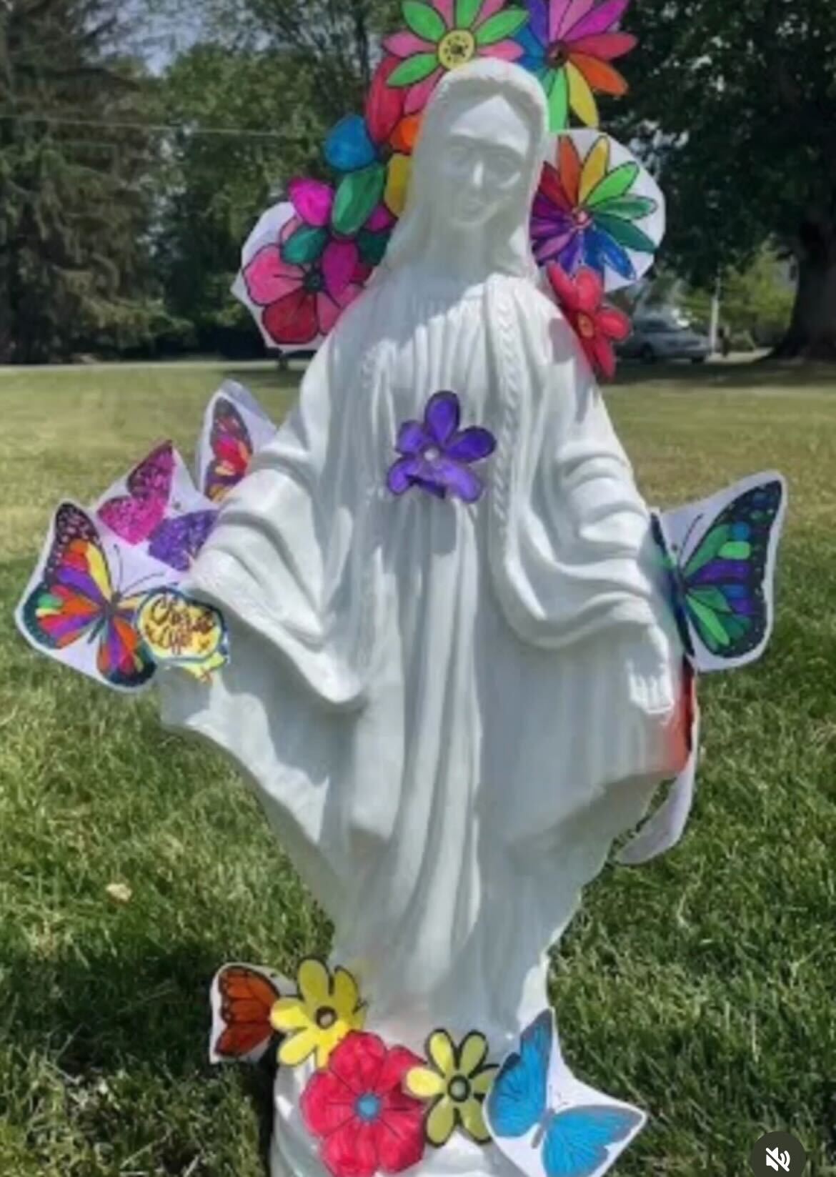 May Crowning Coloring Pages | Download