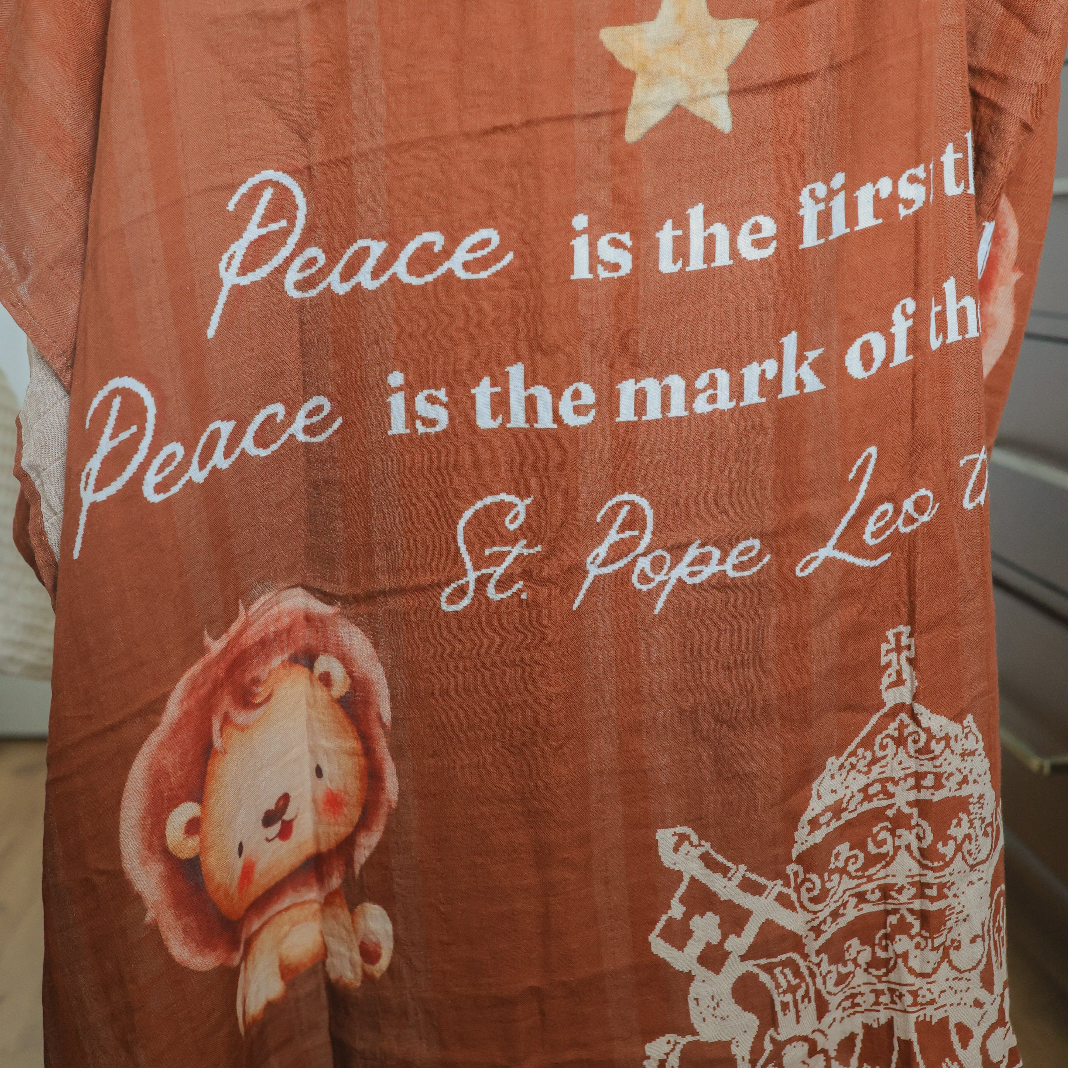 Leo the Lion | Muslin Swaddle Blanket