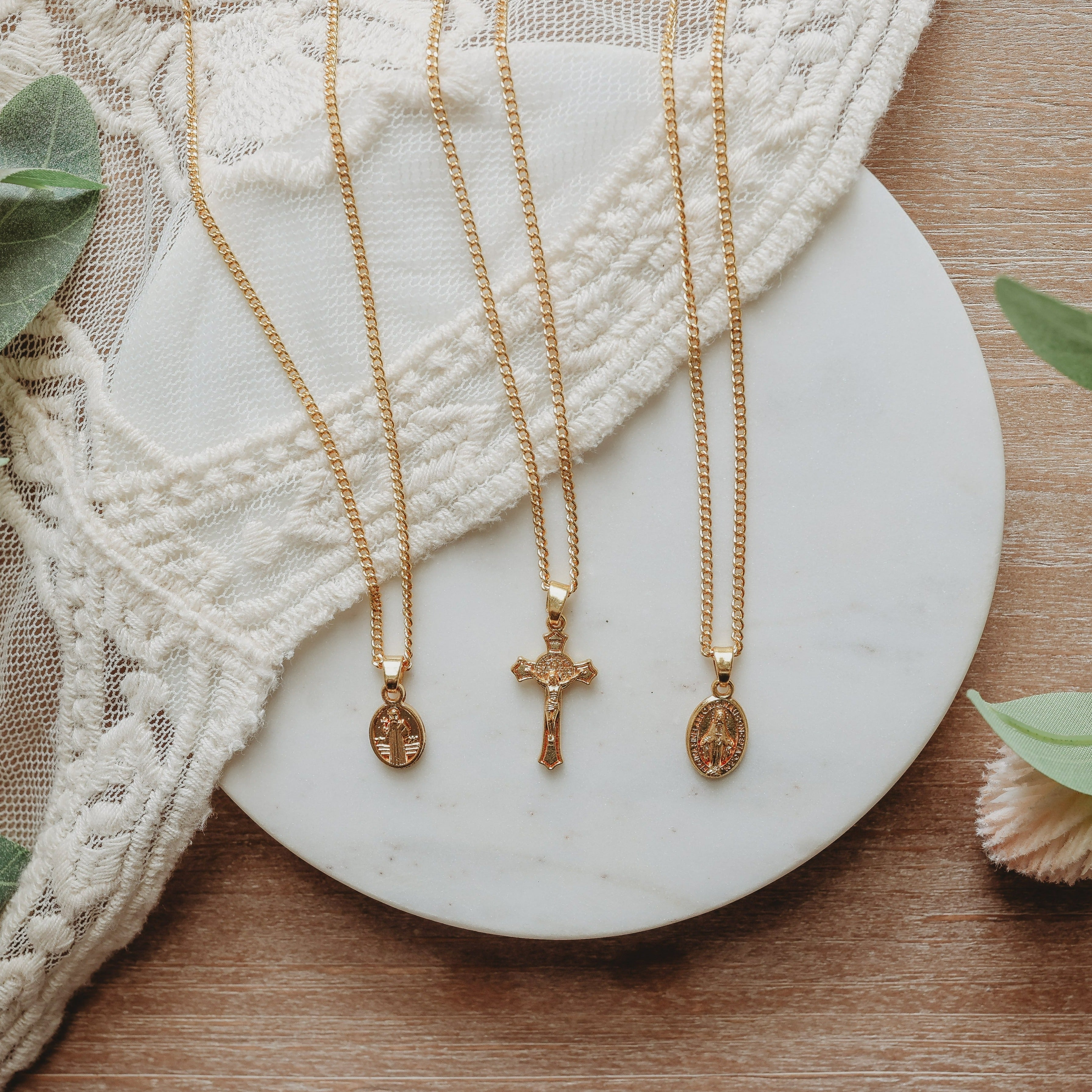 Crucifix Necklace Gold