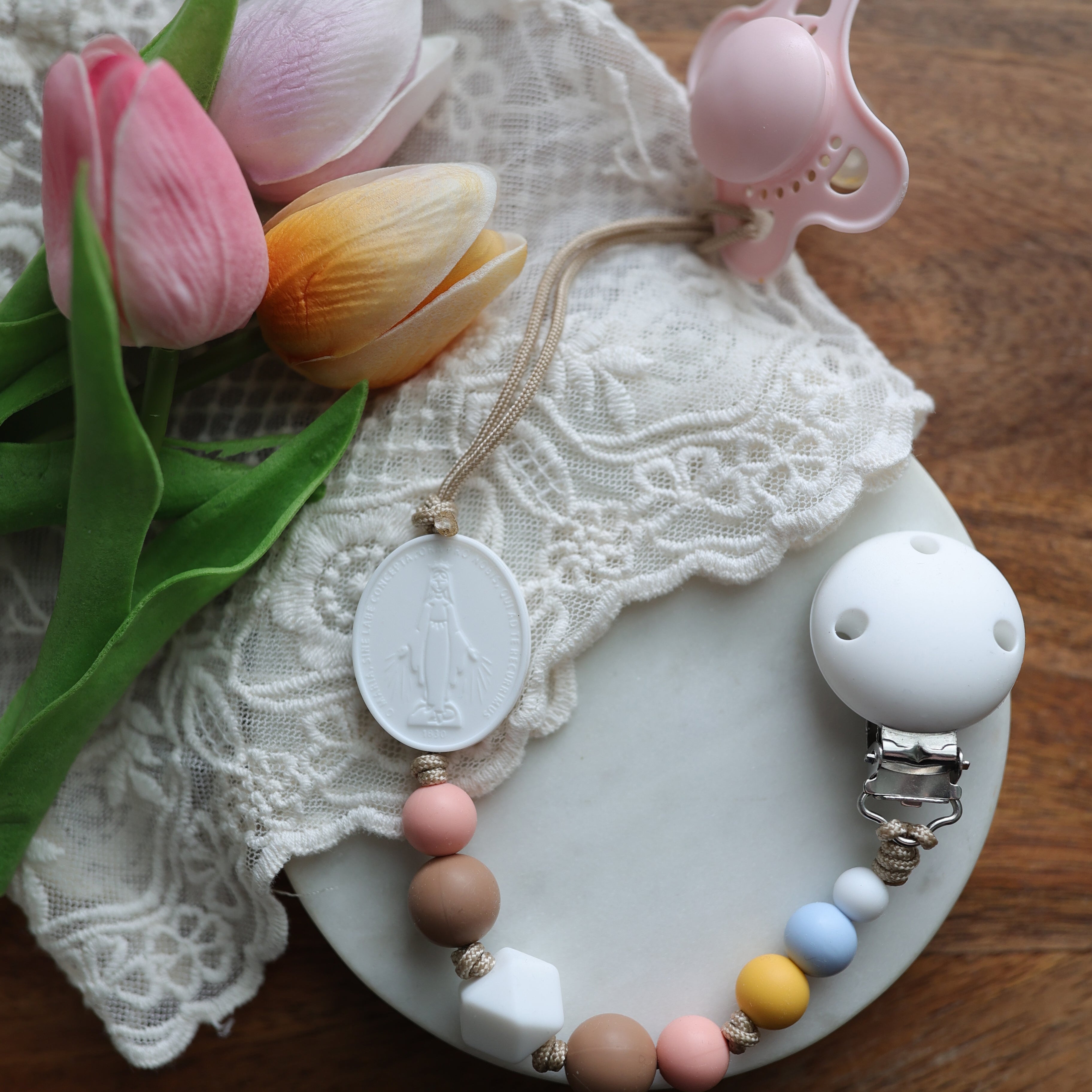 Noah | Silicone Pacifier Clip