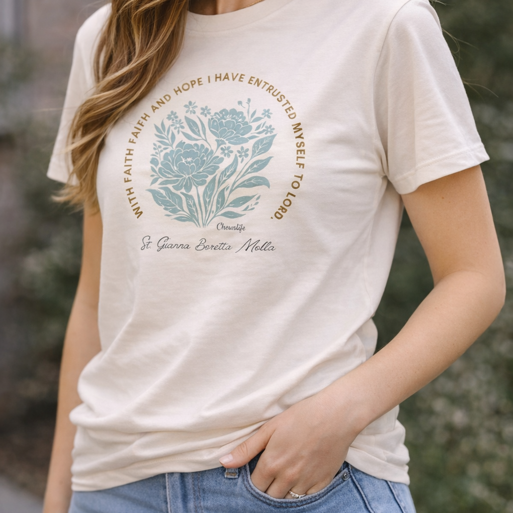 Gianna Tee | Gildan Soft Style