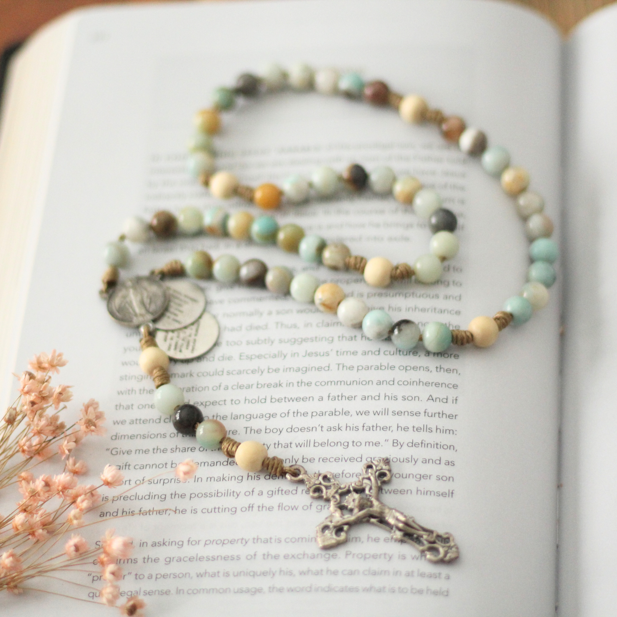 Gianna | Traditional Gemstone Rosary