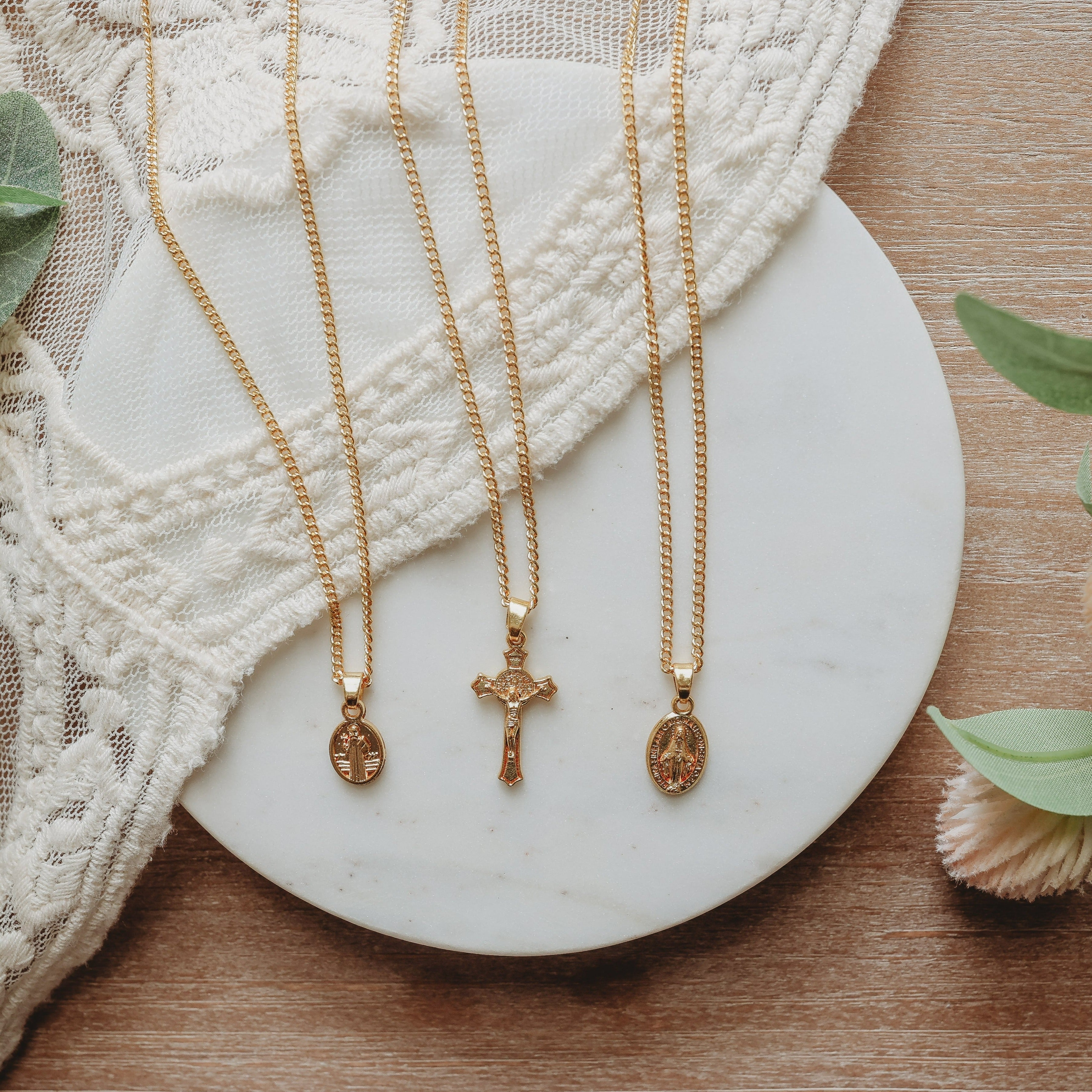 Miraculous Medal Necklace | Gold |