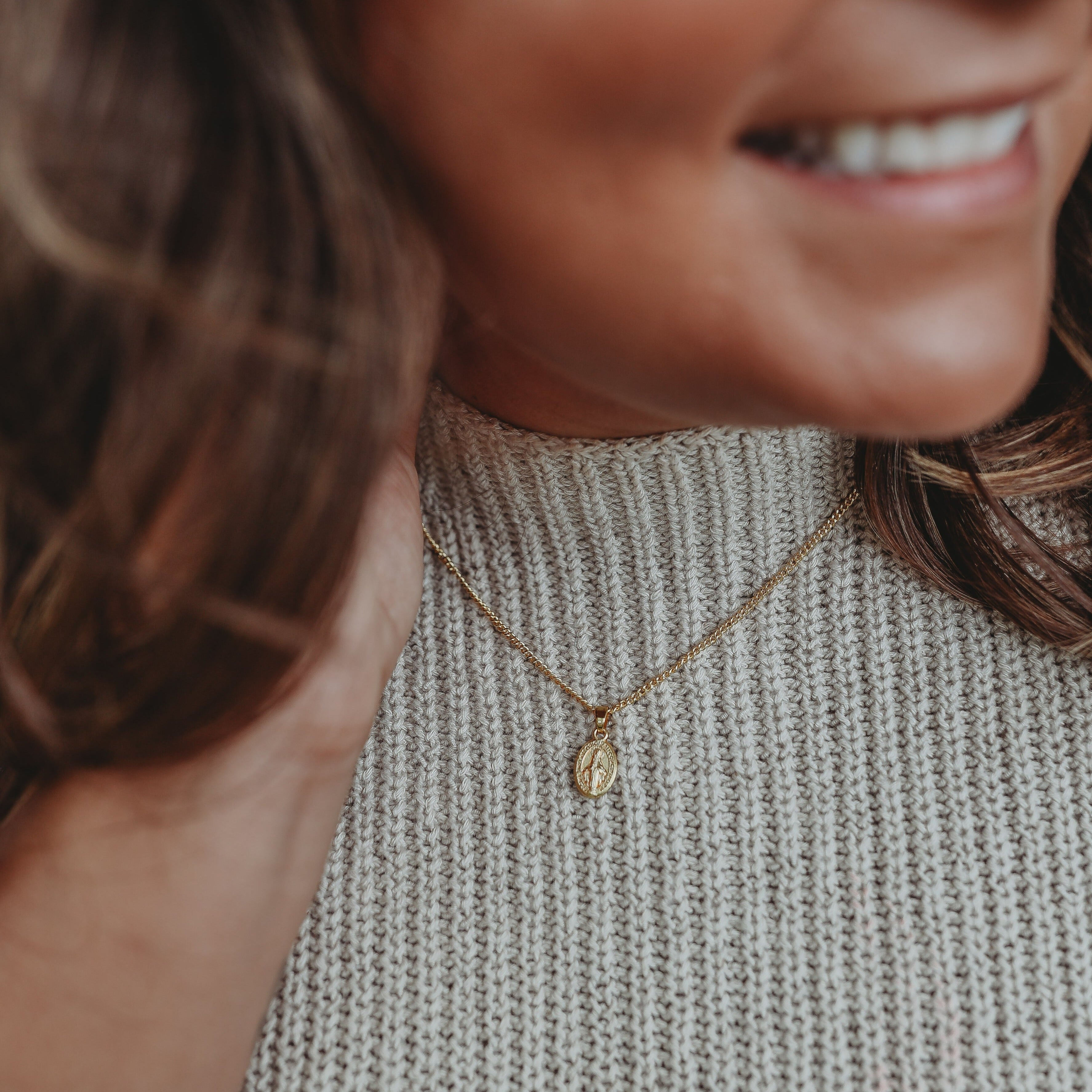 Miraculous Medal Necklace | Gold |