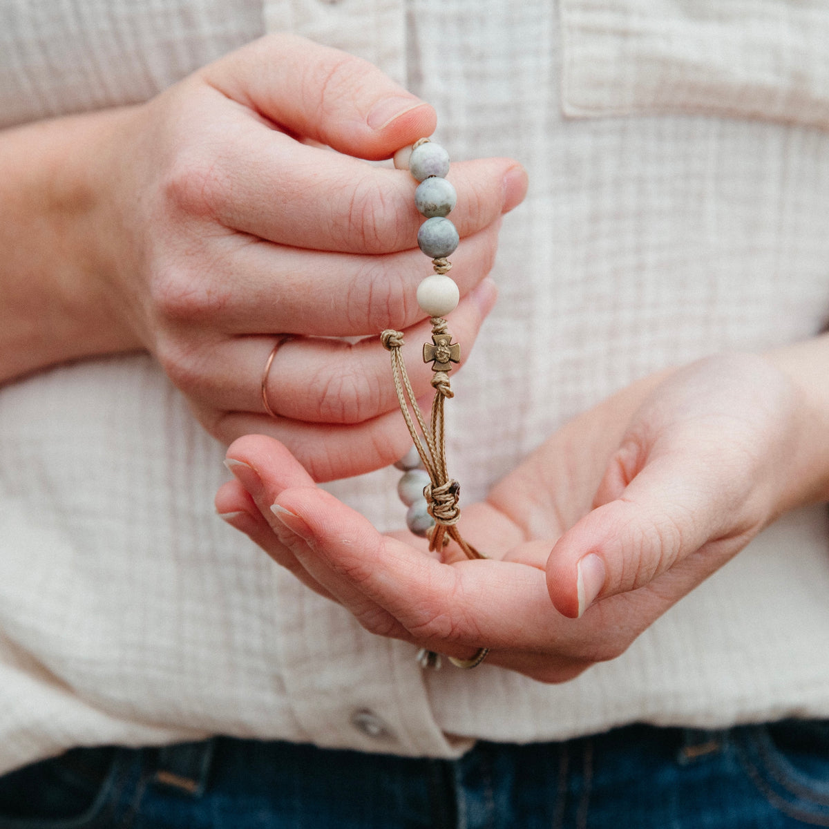 St. Jude Paracord Decade Bracelet | Men or Womens - Chews Life