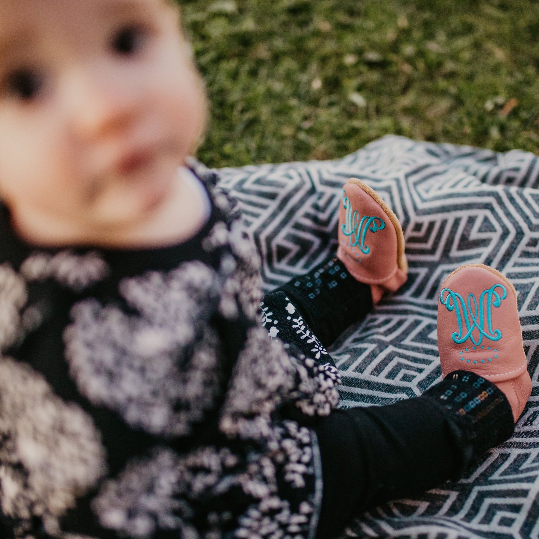 Emmaus Crib Shoes | Pink