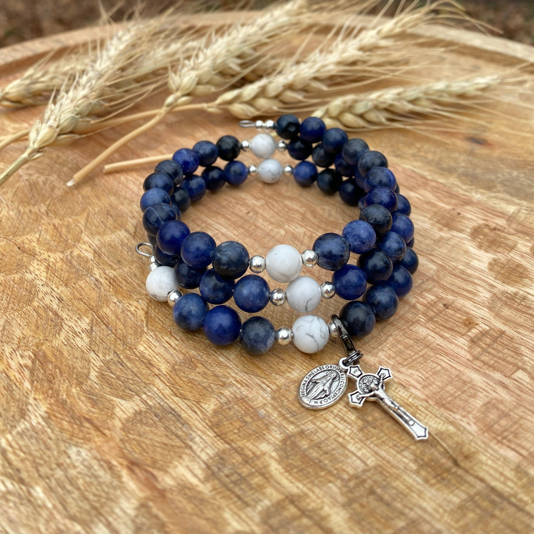 Immaculate Conception | Memory Wire Rosary Bracelet