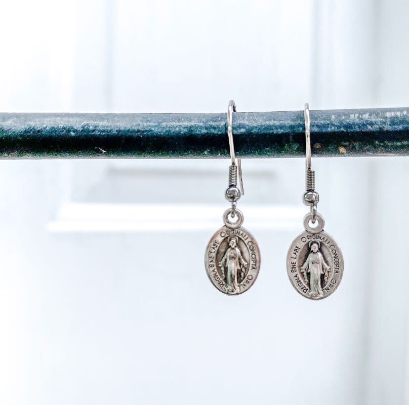 Miraculous Medal Earrings | Silver